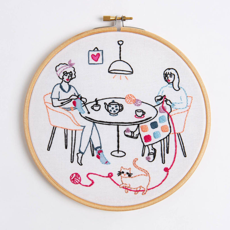Tangled - Wonderful Women Embroidery Kit Hawthorn Handmade 2